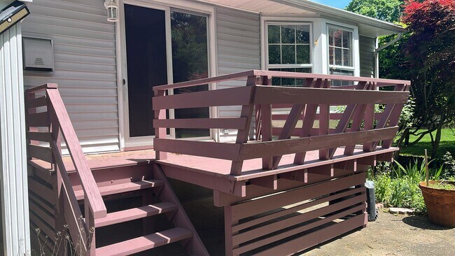 Building Photo - 56 Capral Ln