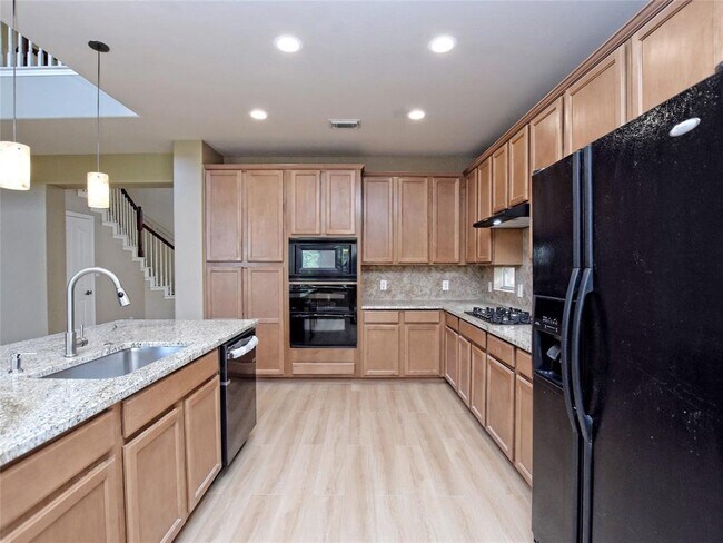 Building Photo - 15600 Prestancia Dr