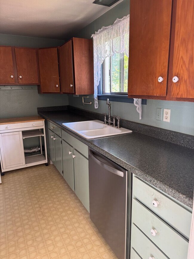 Building Photo - 14524 Sherman Dr NW
