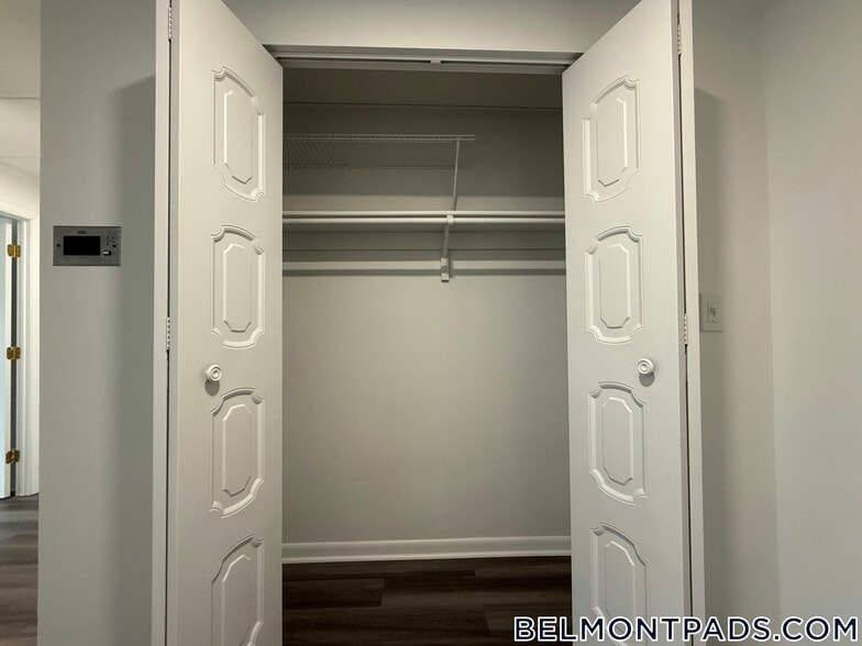 Building Photo - 55 Hill Rd