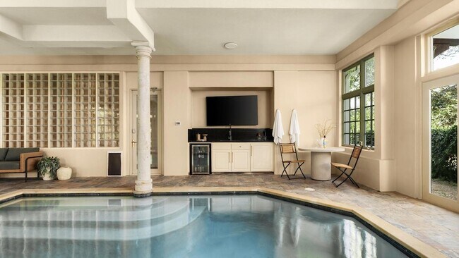 Building Photo - 2036 Wimberly Ln