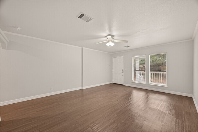 Building Photo - 21415 Sweet Grass Ln