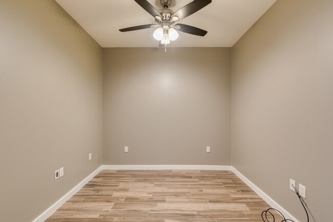 Building Photo - Iconic Strip-View Luxury | Elegant 1BR + Den High-Rise Residence