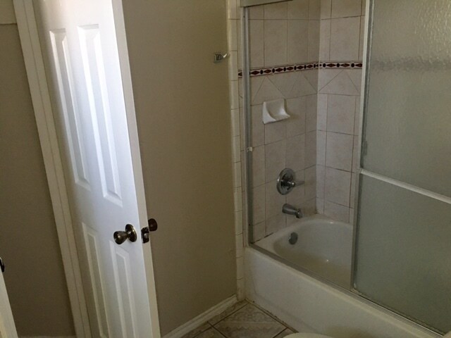 Building Photo - 2801 Charleston Ln