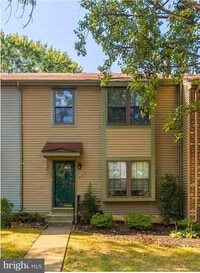 Building Photo - 723 Kings Croft Dr