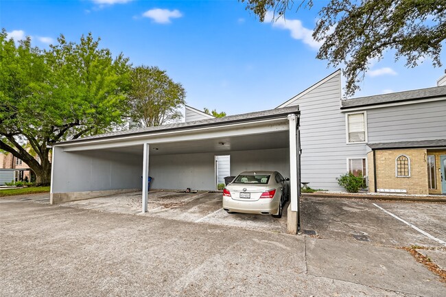 Building Photo - 711 Worthshire St