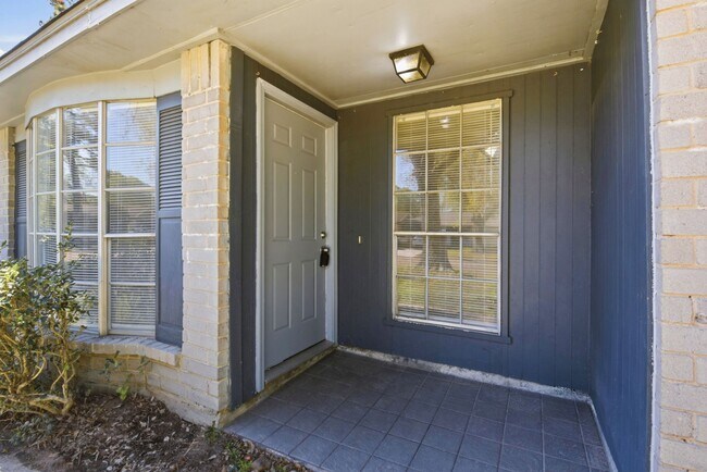 Building Photo - 4438 McCleester Dr