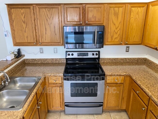 Building Photo - 7125 Showboat Ln