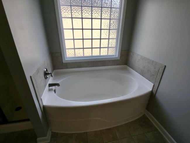 Building Photo - 1525 Gallant Fox Ct