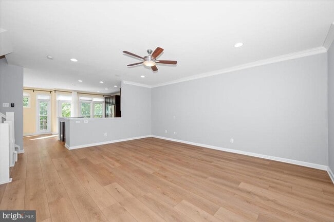 Building Photo - 4576 Fair Valley Dr