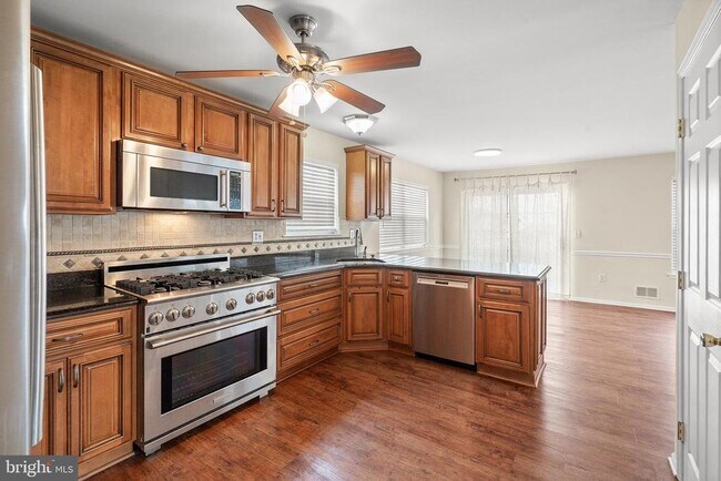 Building Photo - 87 Canal View Dr