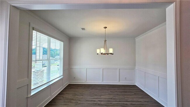 Building Photo - 7372 Rocklin Ln