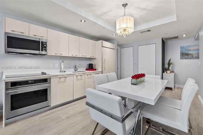 Building Photo - 55 SW 9th St