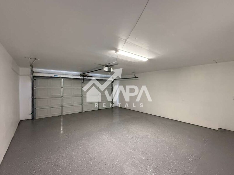 Building Photo - 5822 Lake Wind