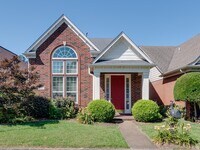 Building Photo - 331 Fountain River Dr