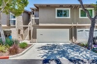 Building Photo - Santa Clara/Must See Stunning Tri-level 2/2.5 Townhome !