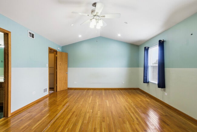 Building Photo - 5610 W Von Ave