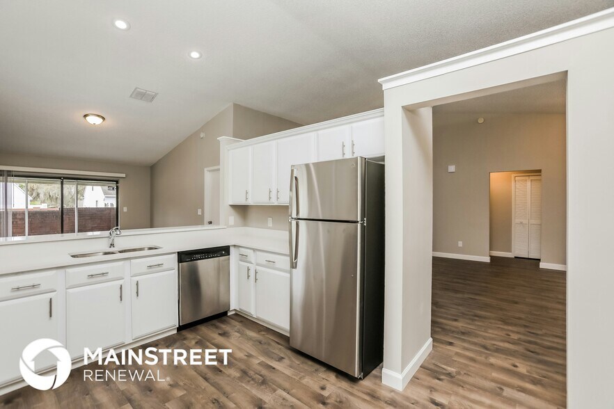 Building Photo - 616 Charing Cross Ct