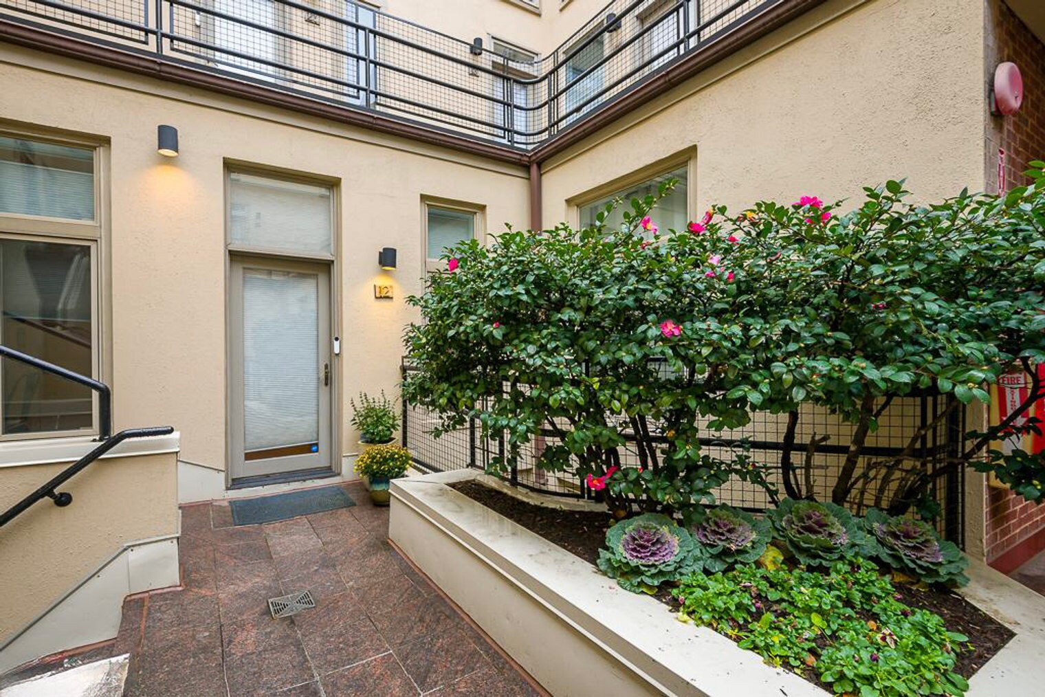 Building Photo - 1313 Vermont Ave NW