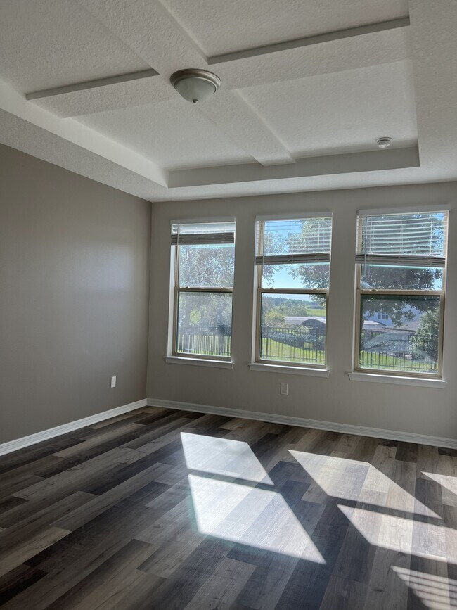 Building Photo - 17392 Bal Harbour Dr