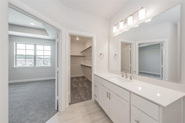 Building Photo - 241 Gardenia Dr