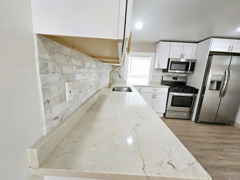 Building Photo - 222 N Main St