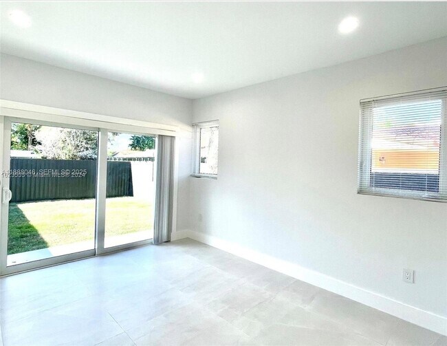 Building Photo - 6329 SW 23rd St