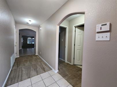 Building Photo - Fantastic location-Medical Center
