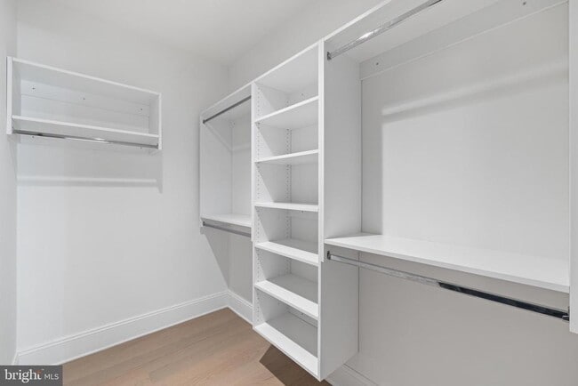 Building Photo - 200S Broad St