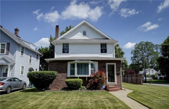 Building Photo - 138 Cherry Rd