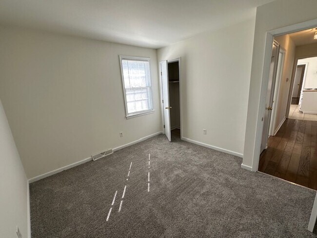 Building Photo - 5401 Bellmeadows Rd