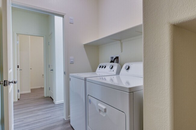 Building Photo - NW 3 Bedroom Townhouse!! Gated Community Pool!! 2 Car Garage!!! No Carpet downstairs.