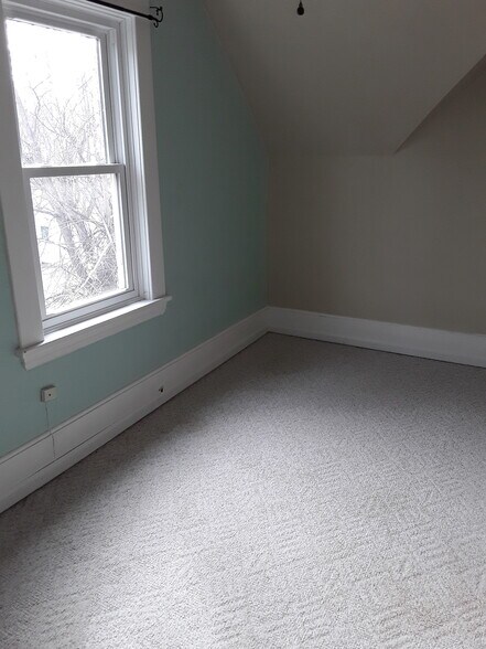 #3 upper bedroom - 802 Cherry St