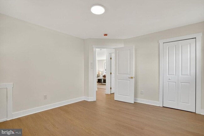 Building Photo - 8915 Sylvania St