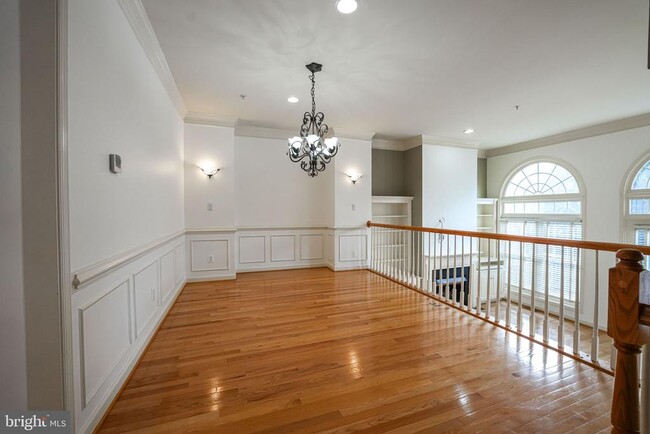 Building Photo - 8809 Hunting Lodge Ct