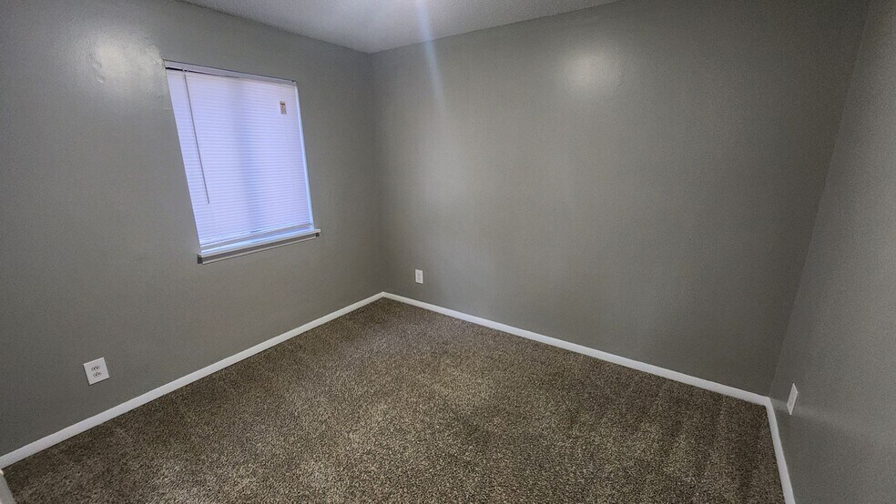 Building Photo - 906 Candlewood Dr NW