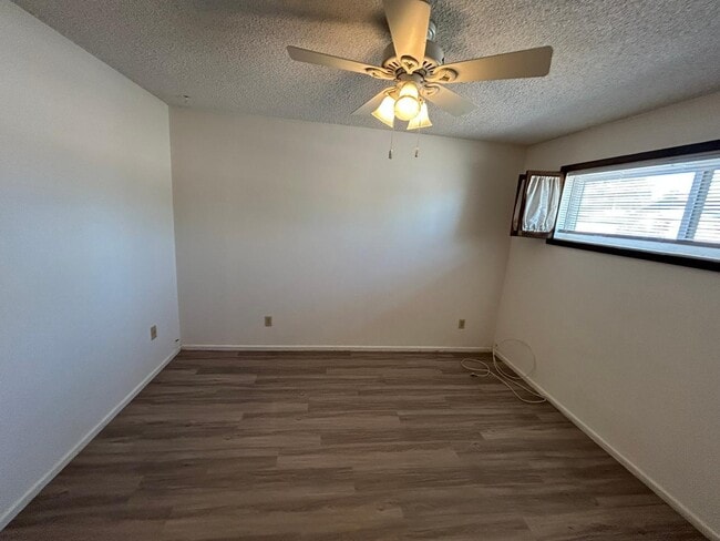 Building Photo - 1851 E University Dr