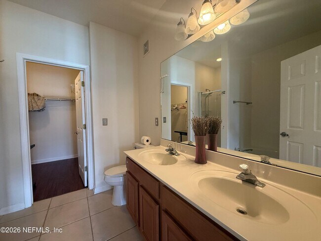 Building Photo - 9783 Summer Grove Way W