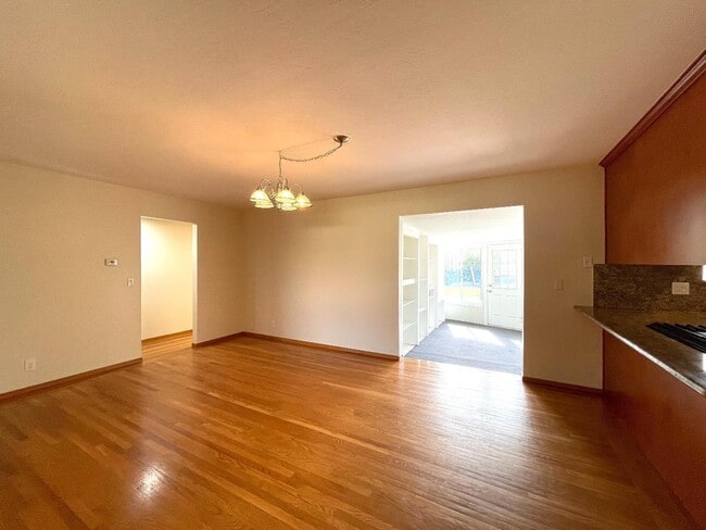 Building Photo - 4876 Springdale Dr