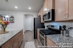 Building Photo - 724 Ft Leonard