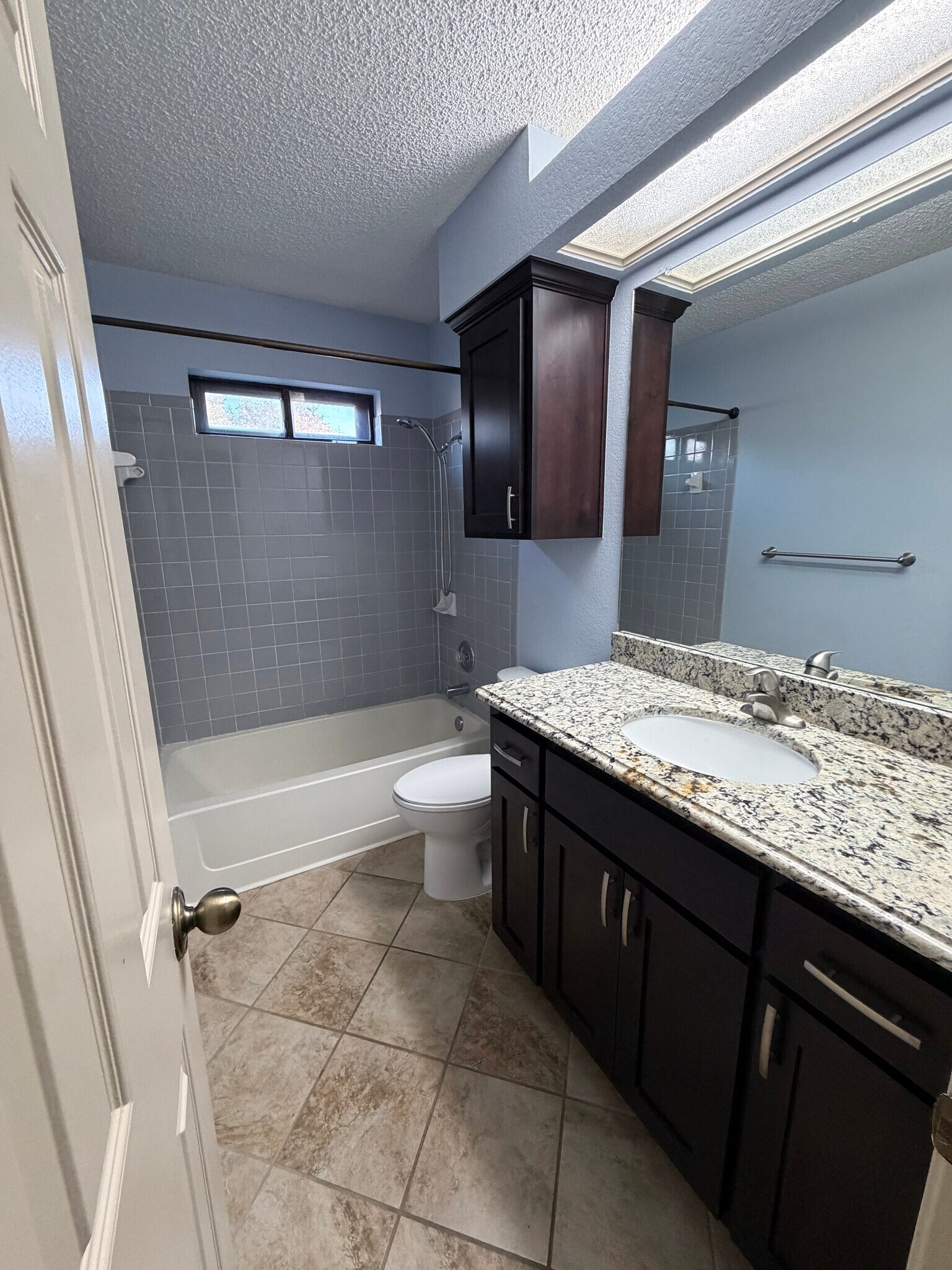 Hall bath - 3209 Pepper Grass Trail