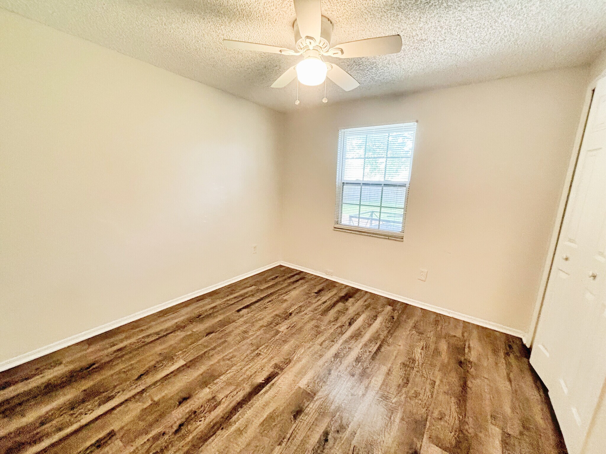 Building Photo - 2642 Debbie Ct