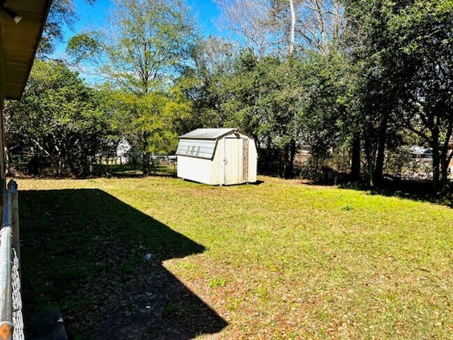 Building Photo - 3/2 in Wildwood Heights subdivision