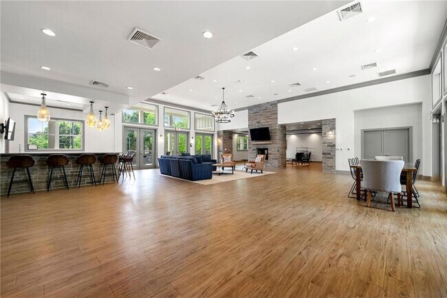 Building Photo - 7260 Foxberry Ct