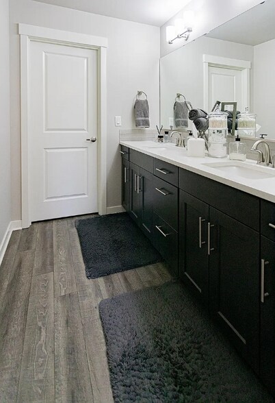 Building Photo - 7332 NE 67th St