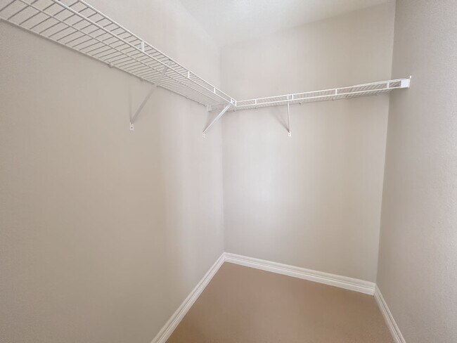 Building Photo - 2846 Iola St