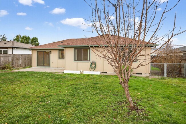 Building Photo - 1517 Westfield Way