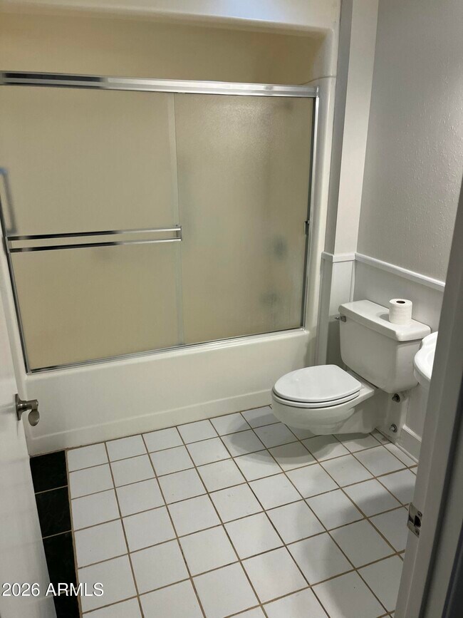 Building Photo - 10645 W Sequoia Dr