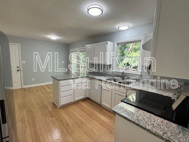 Building Photo - 302 Rushingwater Dr
