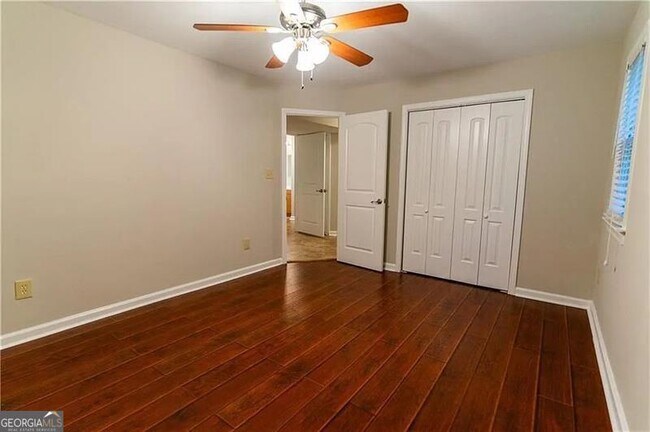 Building Photo - 3562 Bryant Ln